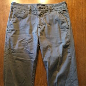 Men’s American Eagle khaki pants